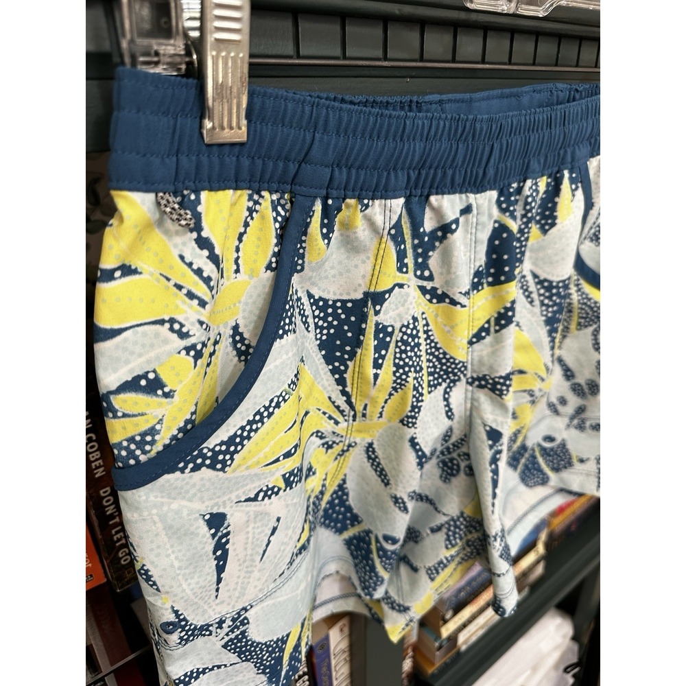 Women's Columbia PFG Tidal II 5" Inseam Small 3 Pockets Tropical Print Shorts - Picture 3 of 7